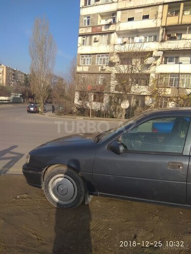 Opel Vectra 1994, 350,000 km - 2.0 l - Bakı