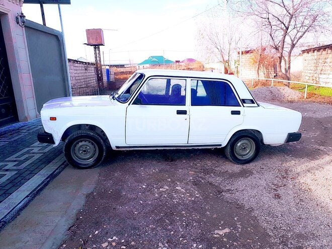 LADA (VAZ) 2107 2005, 100,000 km - 0.1 l - Yevlax