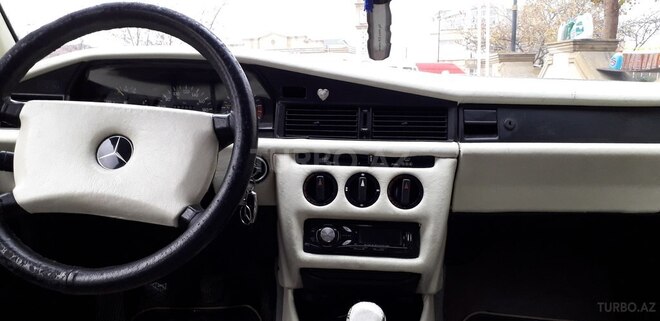Mercedes 190 1990, 238,000 km - 2.0 l - Bakı
