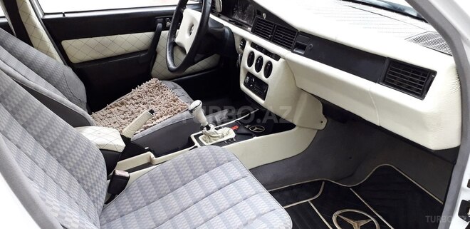 Mercedes 190 1990, 238,000 km - 2.0 l - Bakı