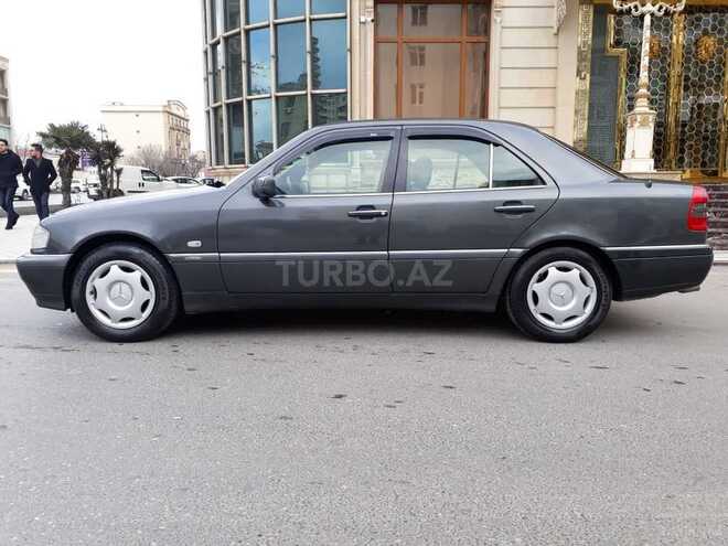 Mercedes C 220 1994, 230,000 km - 2.2 l - Bakı