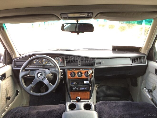 Mercedes 190 1991, 220,000 km - 2.0 l - Bakı