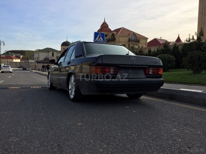 Mercedes 190 1991, 220,000 km - 2.0 l - Bakı