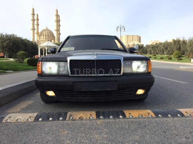Mercedes 190 1991, 220,000 km - 2.0 l - Bakı