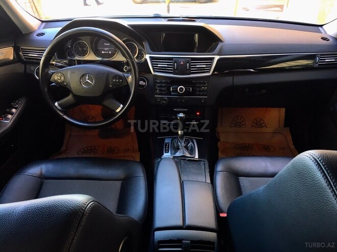 Mercedes E 200 2010, 223,500 km - 2.2 l - Bakı