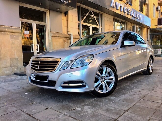 Mercedes E 200 2010, 223,500 km - 2.2 l - Bakı