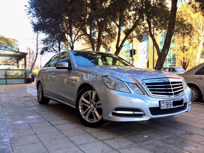 Mercedes E 200 2010, 223,500 km - 2.2 l - Bakı