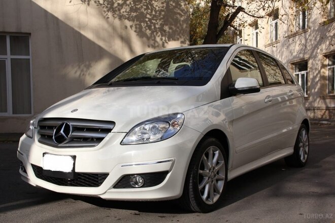Mercedes B 180 2009, 35,000 km - 1.7 л - Bakı