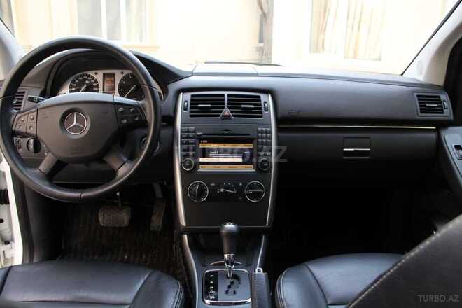 Mercedes B 180 2009, 35,000 km - 1.7 л - Bakı