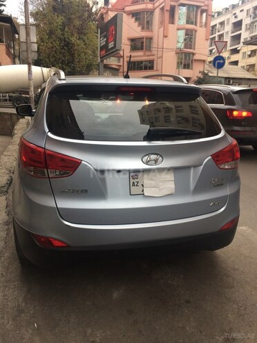 Hyundai ix35 2010, 102,000 km - 2.4 л - Bakı