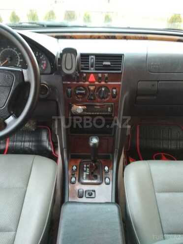 Mercedes C 230 1999, 220,000 km - 2.3 l - Neftçala