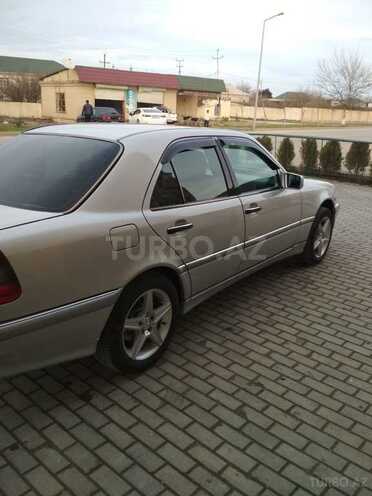 Mercedes C 230 1999, 220,000 km - 2.3 l - Neftçala