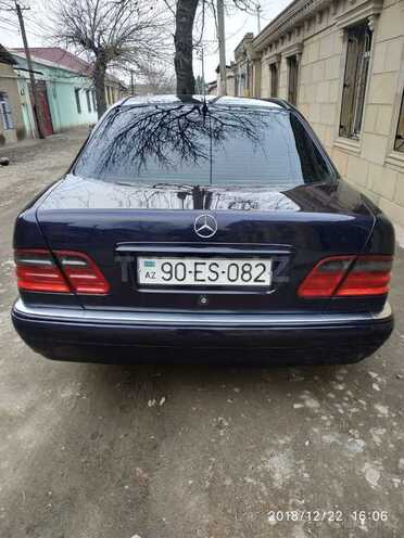 Mercedes E 230 1996, 260,093 km - 2.3 l - Gəncə