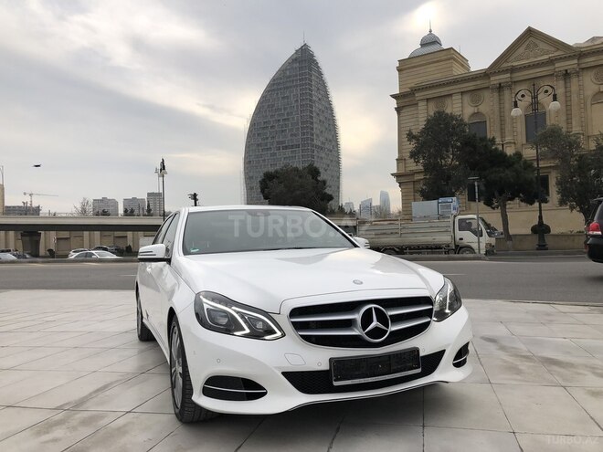 Mercedes E 220 2015, 129,000 km - 2.2 l - Bakı