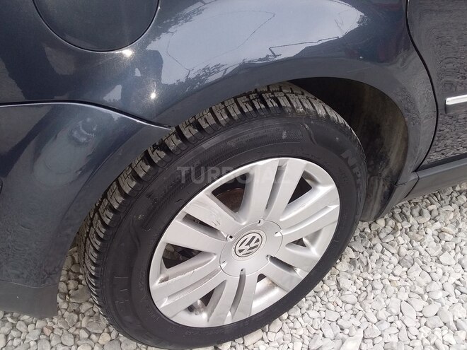 Volkswagen Passat 2004, 220,000 km - 1.8 л - Bakı