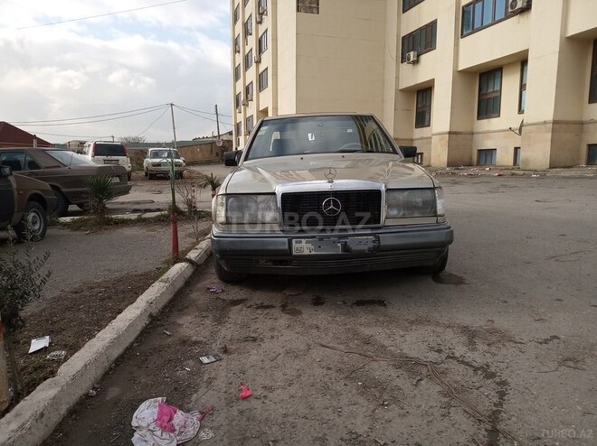 Mercedes E 300 1991, 333,331 km - 3.0 l - Bakı