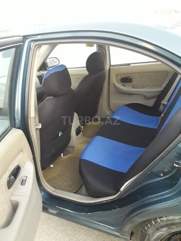 Hyundai Elantra 2001, 202,250 km - 2.0 l - Xırdalan