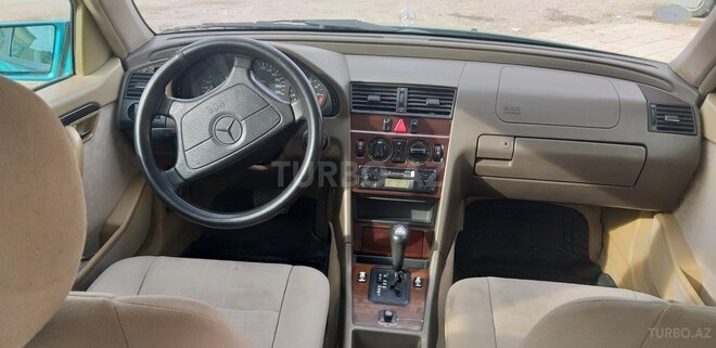 Mercedes C 180 1997, 264,118 km - 1.9 л - Bərdə