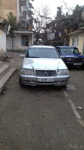 Mercedes C 180 1999, 425,000 km - 1.8 л - Neftçala