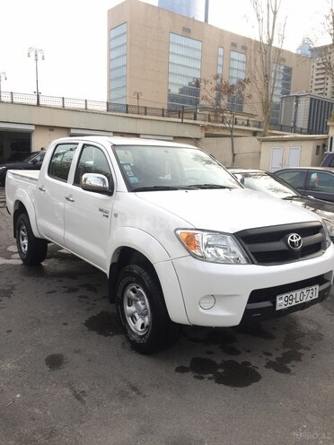Toyota Hilux 2008, 256,647 km - 2.5 л - Bakı