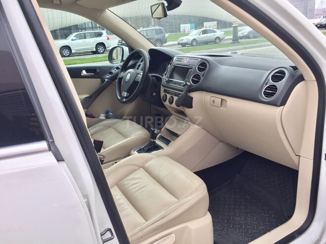 Volkswagen Tiguan 2009, 183,212 km - 2.0 l - Bakı