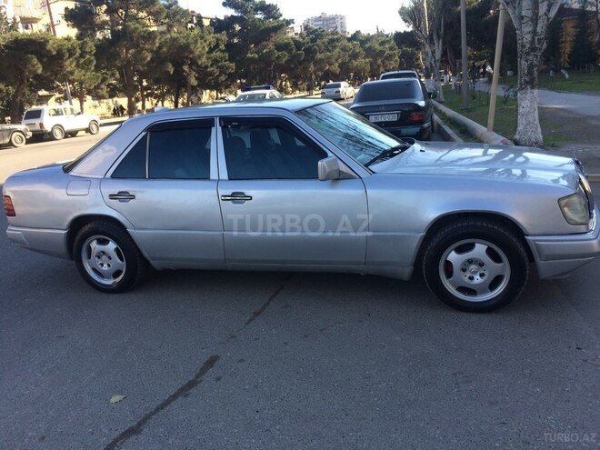 Mercedes E 230 1992, 241,041 km - 2.3 l - Sumqayıt