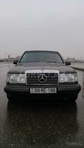 Mercedes E 230 1990, 310,000 km - 2.3 l - Bakı