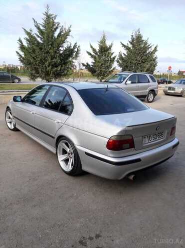 BMW 530 2001, 280,000 km - 3.0 l - Sumqayıt