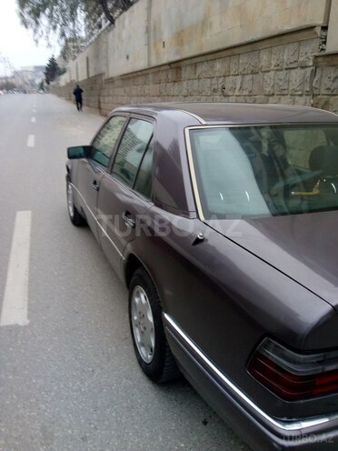 Mercedes 300 D 1994, 355,000 km - 3.0 l - Bakı