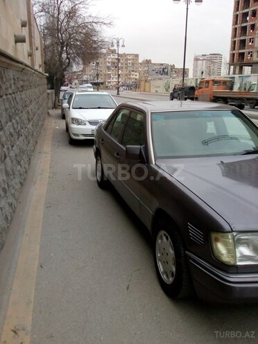 Mercedes 300 D 1994, 355,000 km - 3.0 l - Bakı