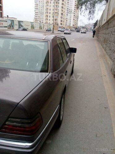 Mercedes 300 D 1994, 355,000 km - 3.0 l - Bakı