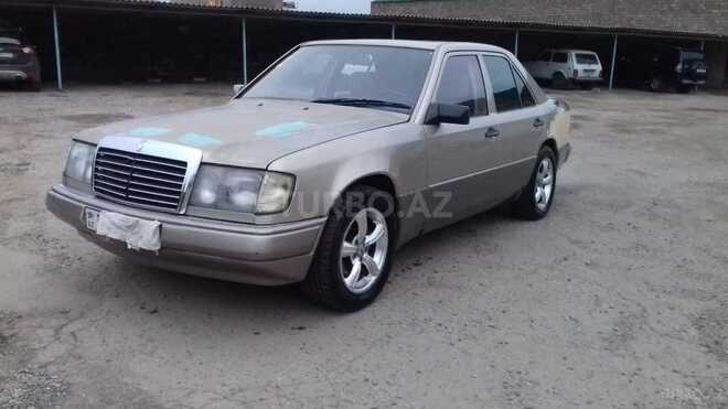 Mercedes E 200 1991, 223,000 km - 2.0 l - Bakı