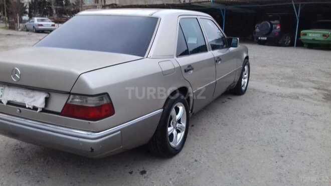 Mercedes E 200 1991, 223,000 km - 2.0 l - Bakı