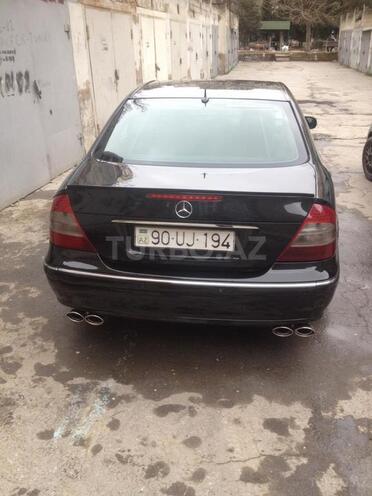 Mercedes E 240 2003, 266,000 km - 2.6 л - Bakı