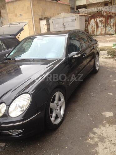 Mercedes E 240 2003, 266,000 km - 2.6 л - Bakı
