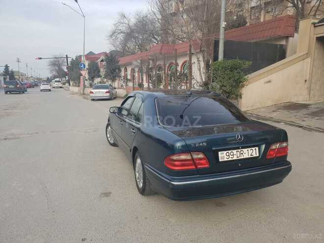 Mercedes E 240 2000, 280,000 km - 2.6 l - Bakı