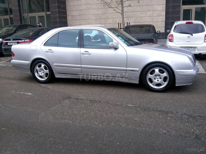 Mercedes E 240 1999, 172,154 km - 2.4 л - Bakı