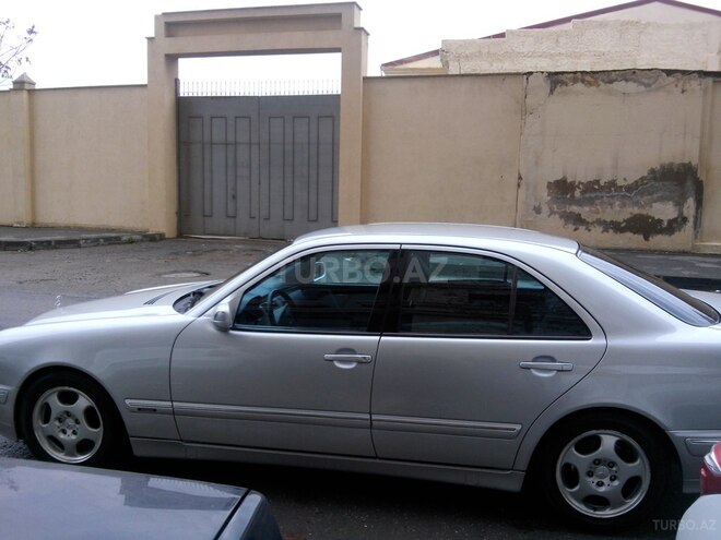 Mercedes E 240 1999, 172,154 km - 2.4 л - Bakı
