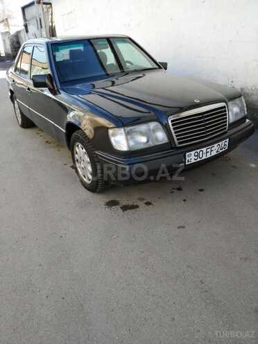 Mercedes E 220 1994, 285,000 km - 2.2 l - Bakı