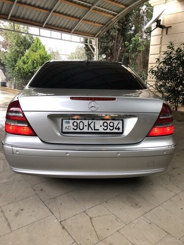Mercedes E 320 2003, 300,000 km - 3.2 l - Bakı