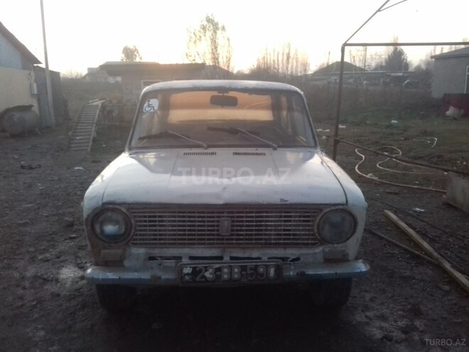 LADA (VAZ) 21011 1985, 220,000 km - 1.3 л - Sabirabad