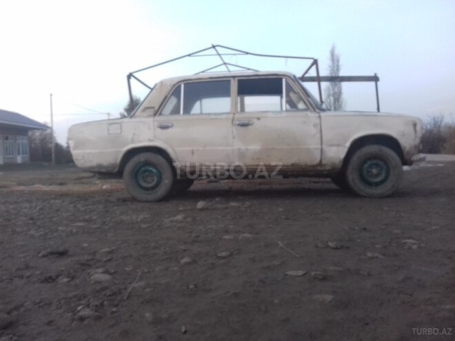 LADA (VAZ) 21011 1985, 220,000 km - 1.3 л - Sabirabad