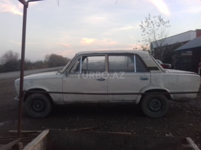 LADA (VAZ) 21011 1985, 220,000 km - 1.3 л - Sabirabad