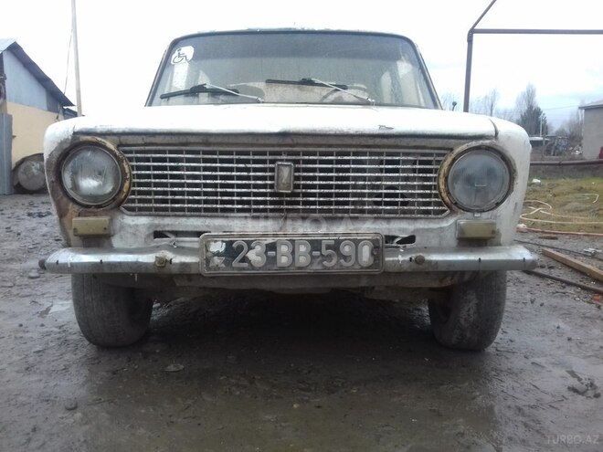 LADA (VAZ) 21011 1985, 800,000 km - 1.3 л - Sabirabad