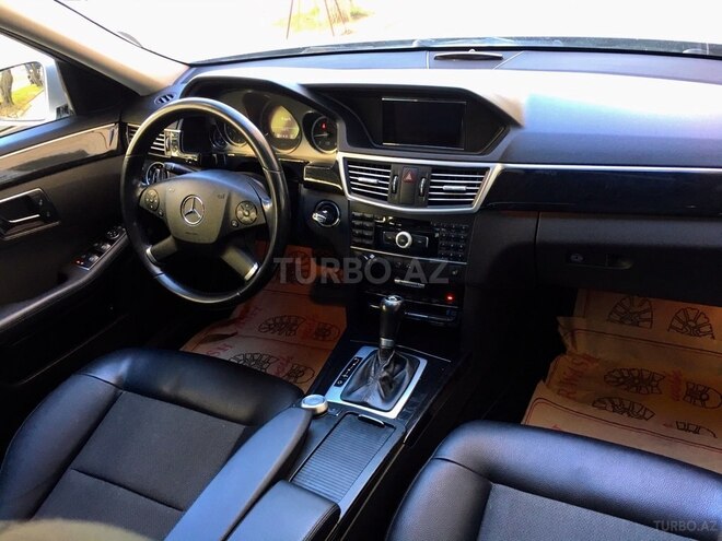 Mercedes E 220 2010, 223,500 km - 2.2 l - Bakı