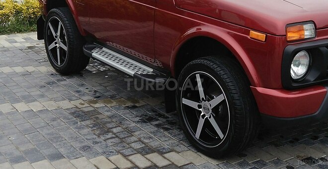 LADA (VAZ) Niva 2017, 10,000 km - 1.7 л - Gəncə