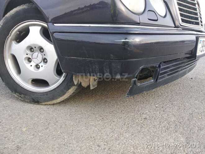 Mercedes E 240 1998, 270,000 km - 2.4 l - Bakı