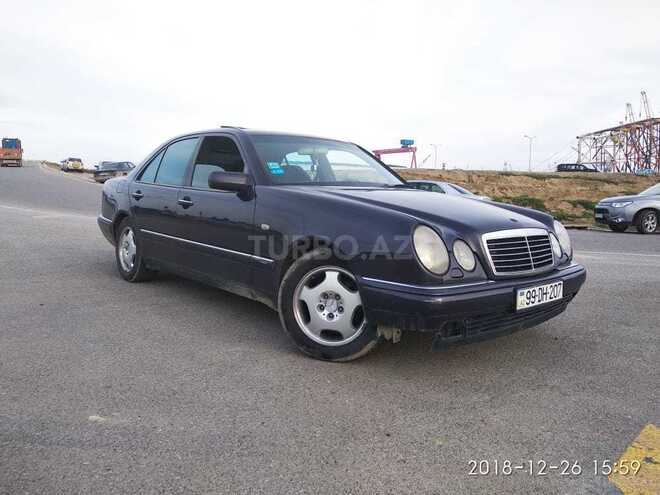 Mercedes E 240 1998, 270,000 km - 2.4 l - Bakı