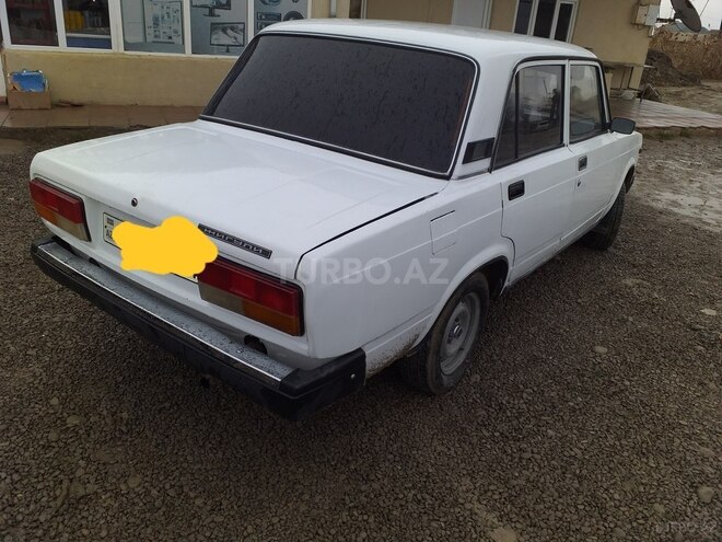 LADA (VAZ) 2107 2000, 196,000 km - 1.6 л - Salyan