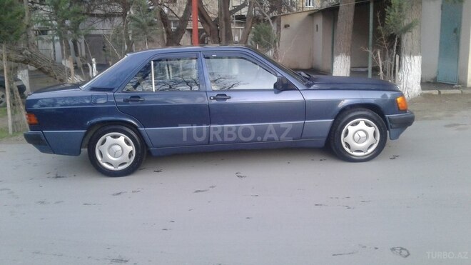 Mercedes 190 1990, 113,568 km - 2.0 l - Bakı